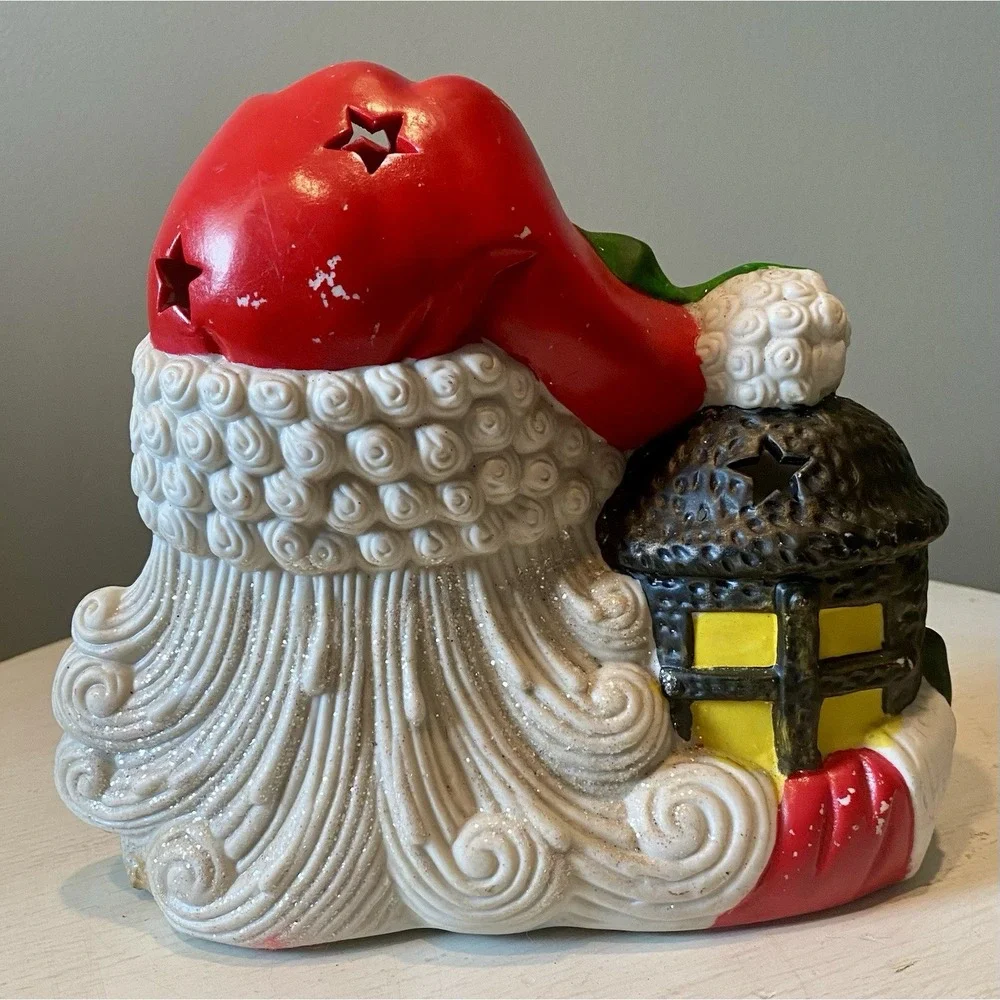 Santa With Pipe And Lantern Porcelain Light Up‎